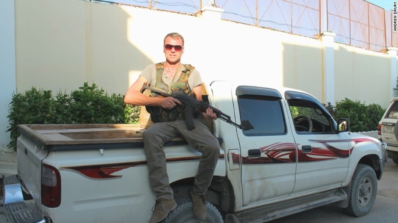 From Headhunters to Taliban: Man Who Takes Vacations in Warzones