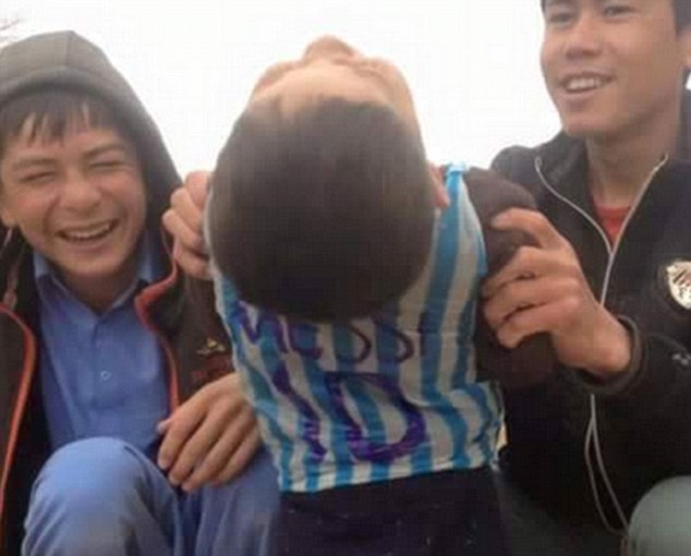 Boy in Plastic 'Messi' Jersey Finally Found in Afghanistan