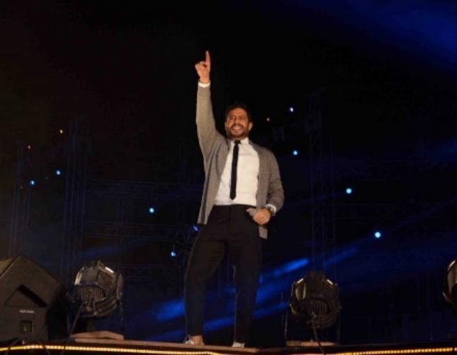 نانسي ومحمد حماقي في حفلة مشتركة
