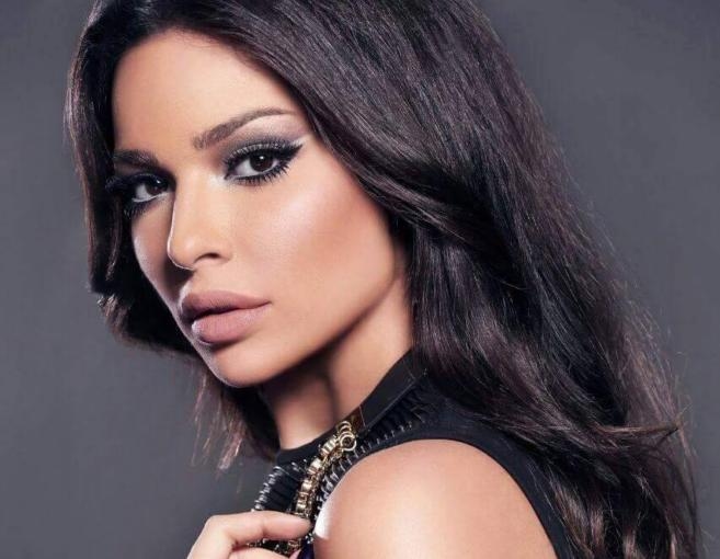 نادين نجيم وتيم حسن في صورة جديدة