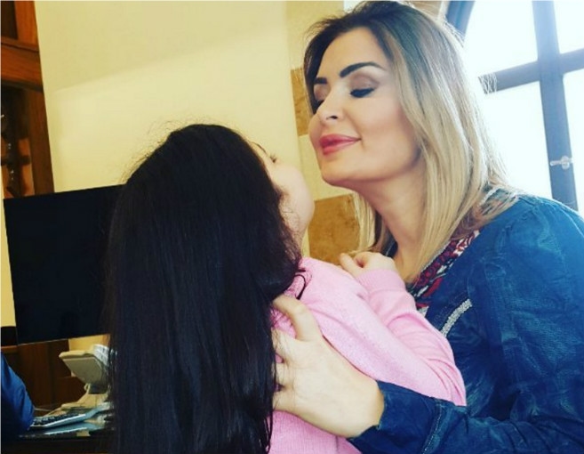 من سابين الى ابنة شقيقتها سيرين