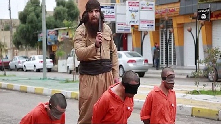 بالصور: من هو "بلدوزر داعش"؟