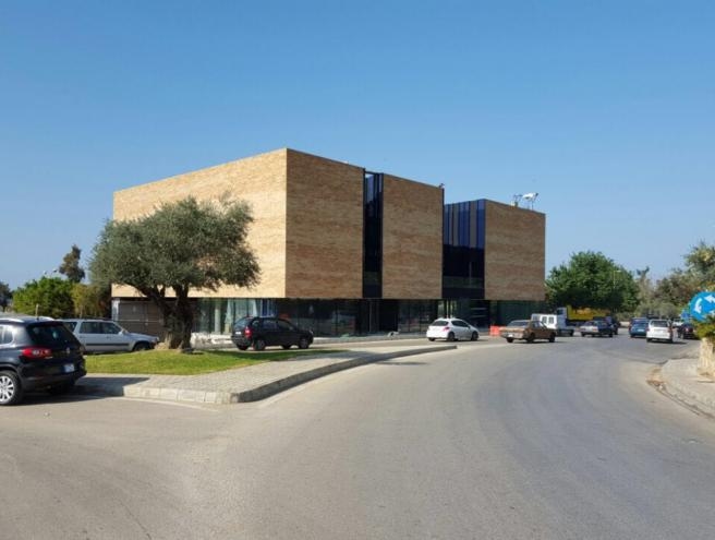 لجبيل الورد والمتحف والقصر البلدي