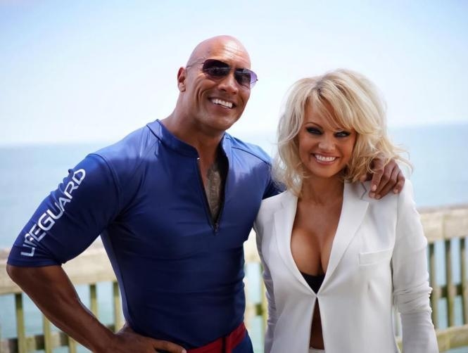 Pamela Anderson Finally Agrees to be in the Baywatch Movie 