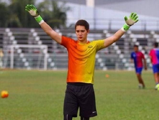 AAP: 18-year-old Australian goalkeeper Stefan Petrovski, who was struck by lightning has died in hospital