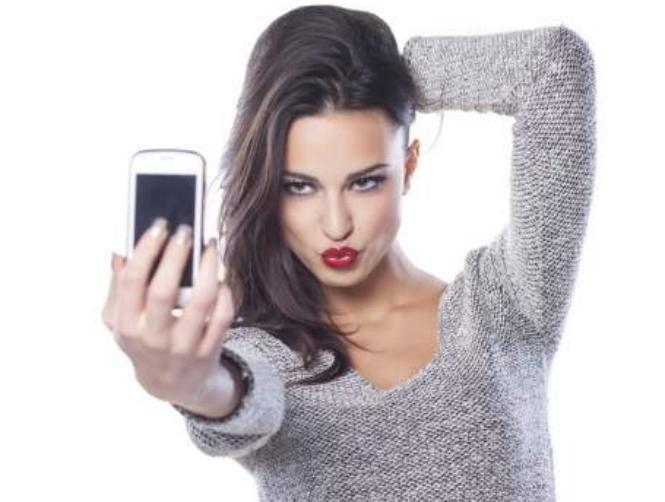 Selfie تدلّ على الكبت الجنسي