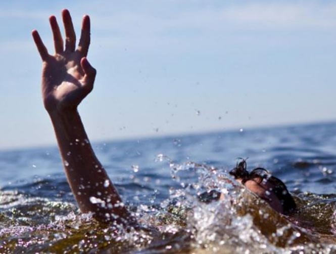 إنقاذ شابين غرقا على شاطئ جبيل