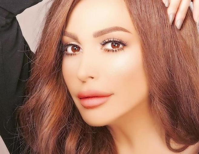 أمل حجازي تزور "مطعم عاصي" 