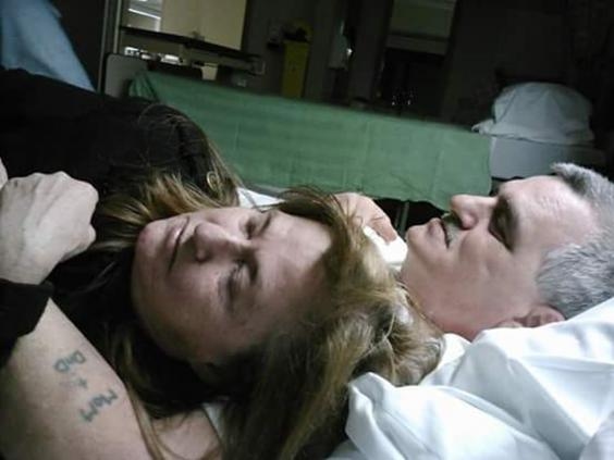 Heartbroken Son Takes Photo of His Parents' Final Goodbye