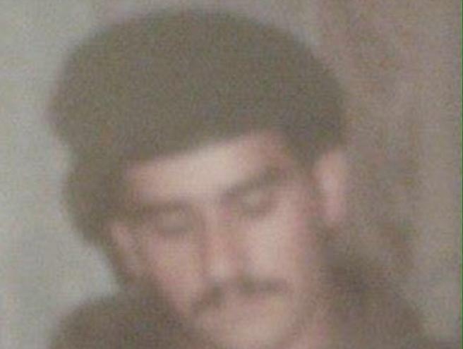 حملة على فائز في الانتخابات بسبب صور