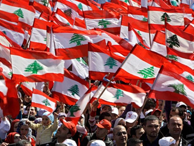 هل يحقّ للبناني أن يفتخر بنفسه؟