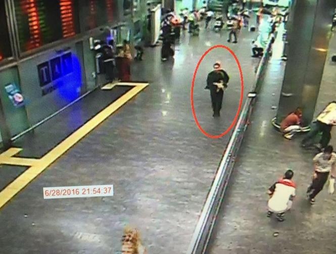 Watch: Istanbul Bombers 'Herded' Victims to Create More Chaos