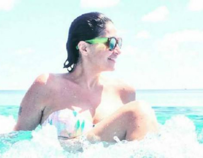 غادة عبد الرازق بصور "مثيرة"