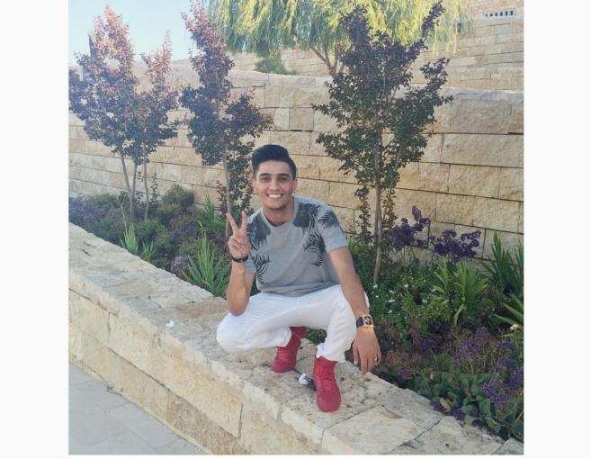 بالصورة: بمَ شبّه محمد عساف محمود درويش؟