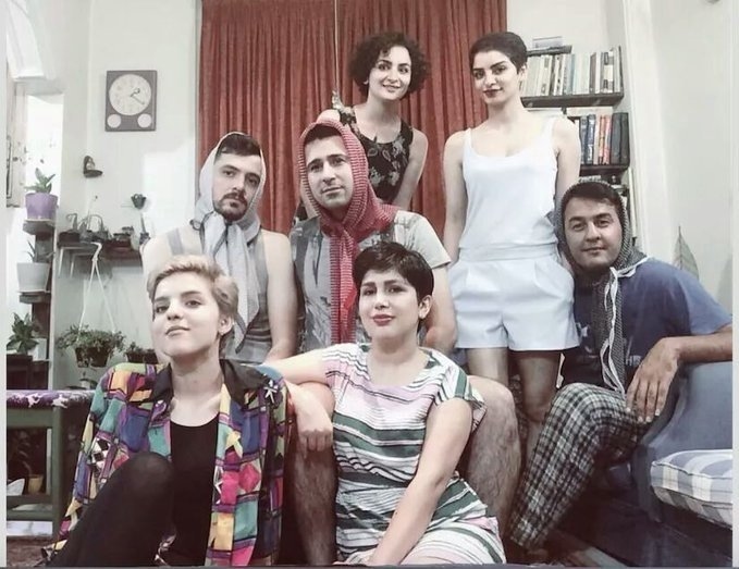 Photos: In Iran, Men Wear Hijab