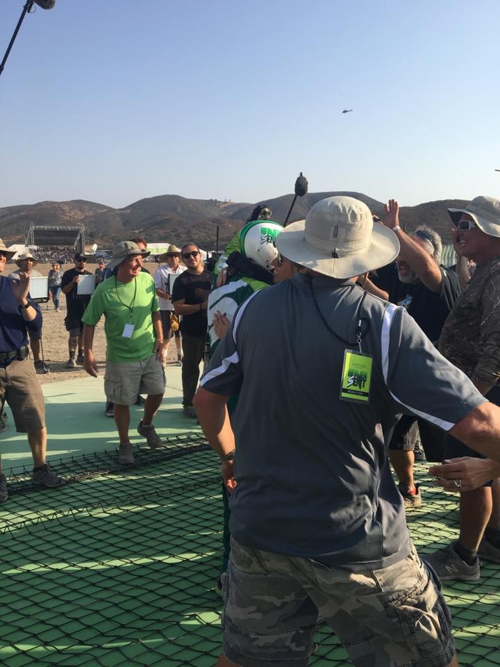 Watch: First Man to Skydive 25,000 feet Without Parachute