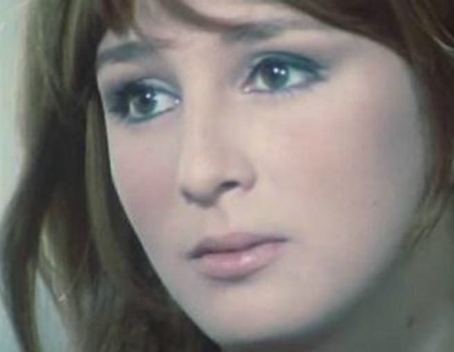 هل سيمنع المرض نجلاء فتحي من التكريم؟