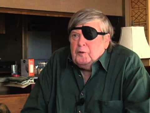 San Francisco Chronicle: Noted San Francisco editor and columnist Warren Hinckle dies at age 77