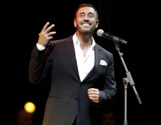 بالصور: كاظم الساهر رومنسيّ في طرابلس