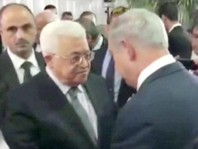 Netanyahu, Abbas Shake Hands at Ex-Israeli PM’s Funeral