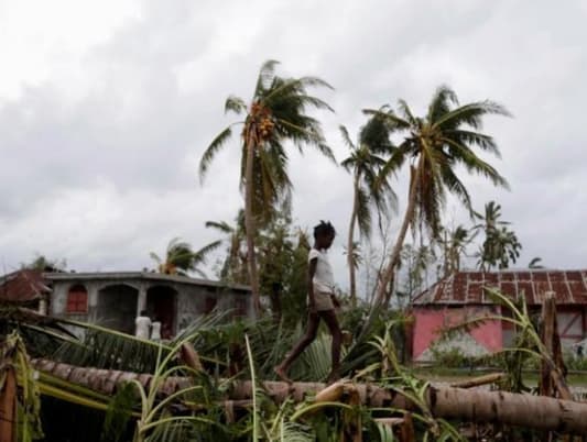 Hurricane Matthew's coastal path makes it frightening, experts say