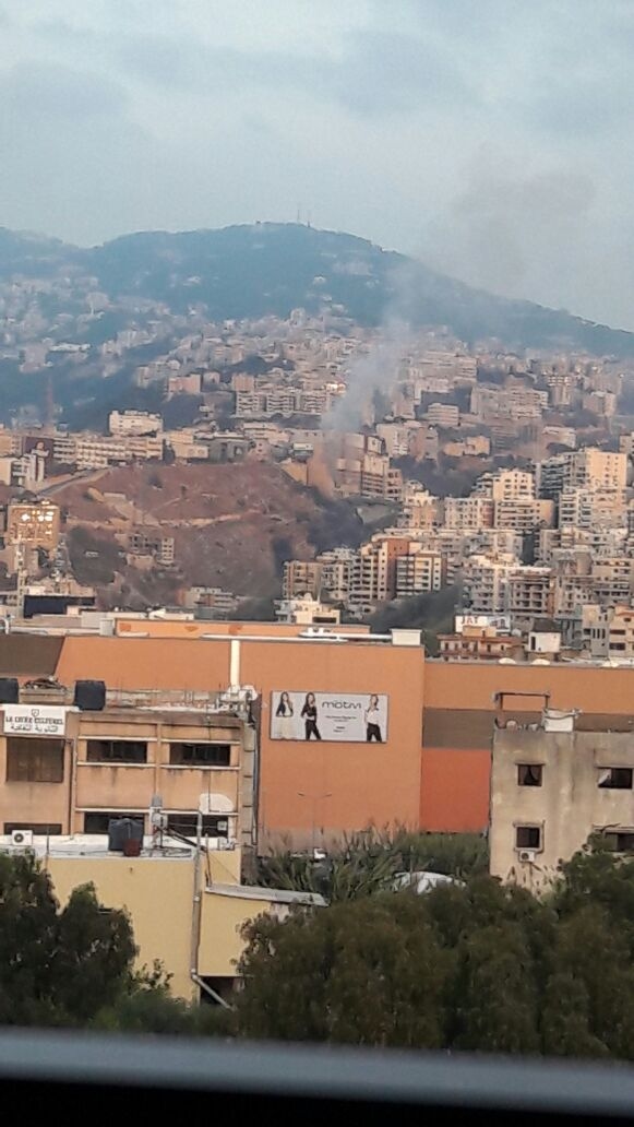بالصورة: حريق كبير على طريق عام المكلس - المنصورية