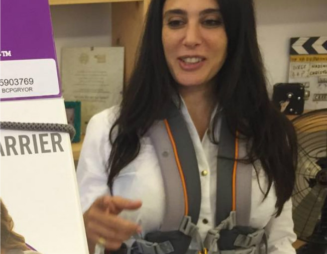 بالصورة: نادين لبكي وابنتها في موقع التصوير