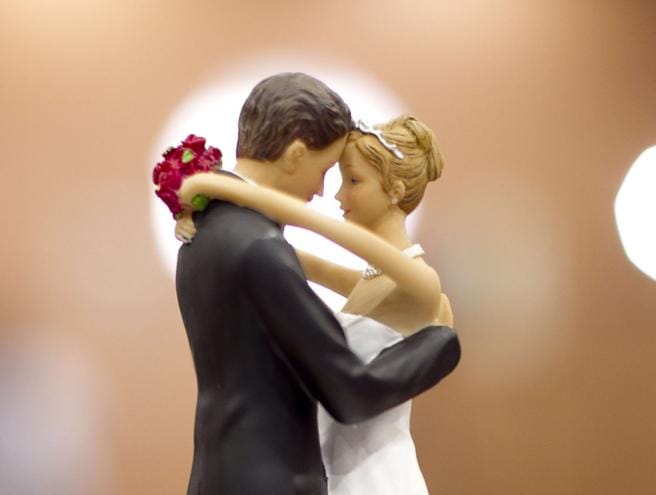 اعترافات شباب من الجنسين عن الحبّ والزواج و... "الدبّ"!