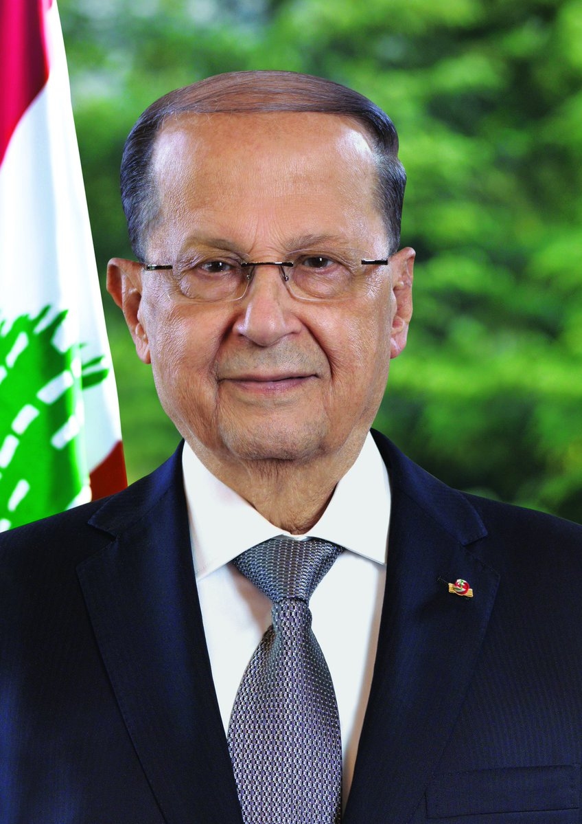 Lebanese Presidency official Twitter account publishes official photo of President Michel Aoun