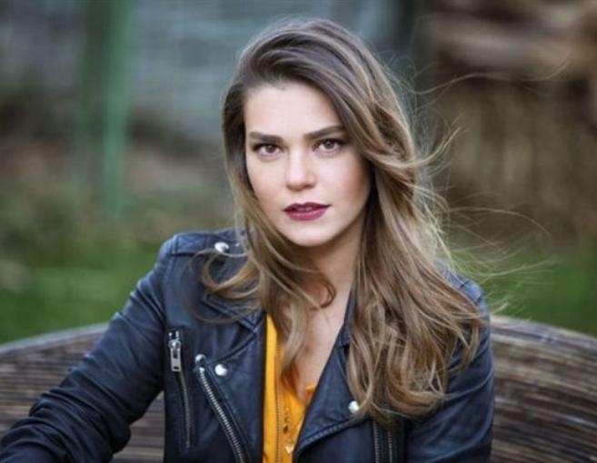 بالصور: إليكم طول قامات النجمات التركيات