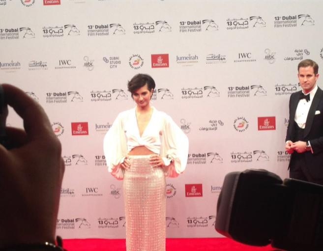 بالصور: "لميس" سرقت الأضواء من النجوم العالميين