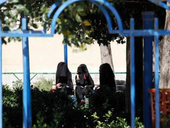 For Women Under ISIS, a Tyranny of Dress Code and Punishment
