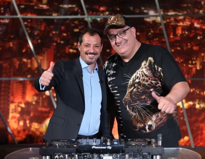 في "هيدا حكي" جورج خباز إلى كرة القدم وعادل إلى أكل الفطر