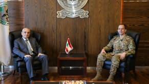 Minister of Defense broaches security developments with Army Commander