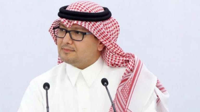 لماذا غادر السفير السعودي لبنان؟