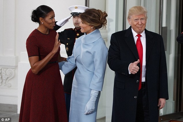 What Body Language Experts Revealed about the Trumps, the Obamas and the Clintons