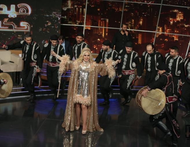 بالصور: مادونا ترقص... بلا "النجوم"