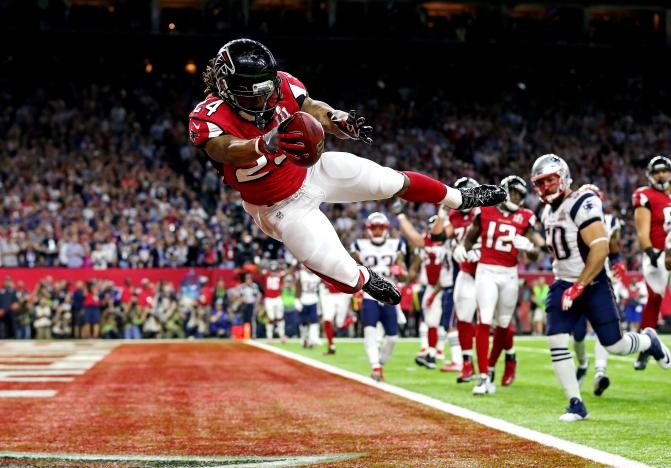 Patriots Rally to Stun Falcons in Super Bowl Thriller