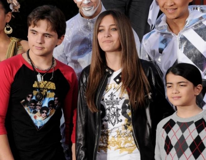 هذا هو الأب البيولوجي لأولاد مايكل جاكسون