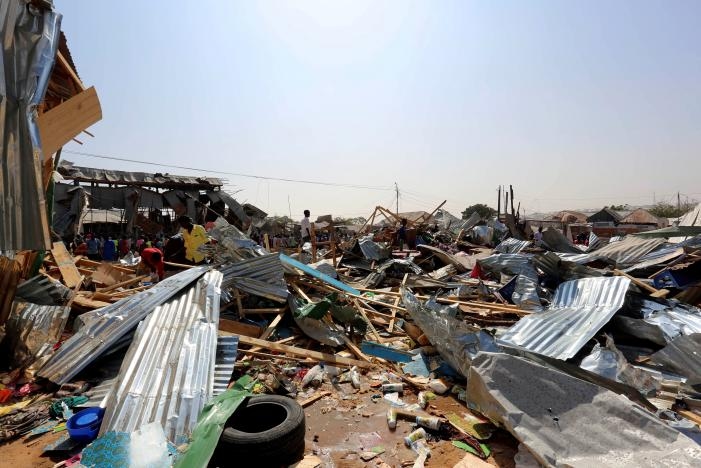 Suicide Bomb in Market in Somalia Capital Kills 39