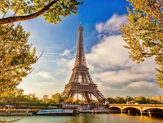 باريس وضاحيتها خسرت 1،5 مليون سائح في 2016