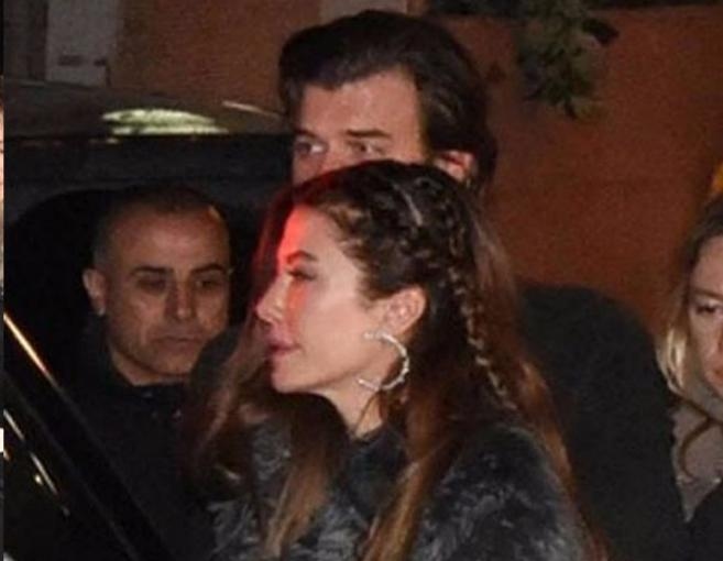 بالصور: حقيقة انزعاج زوجة "مهنّد" من قبلاته لـ "لميس"