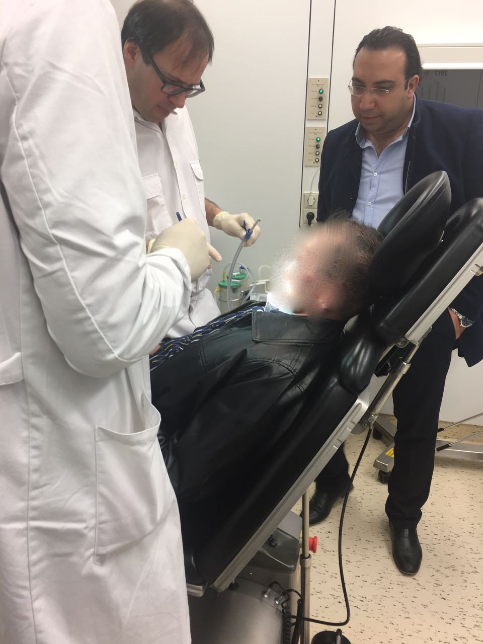 معاناة الرجل "المقنّع" مستمرّة... ويحتاج الى مساعدتكم