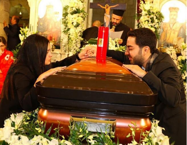 بالصور: ماذا قالت نجوى بعد أسبوعين على وفاة شقيقها؟