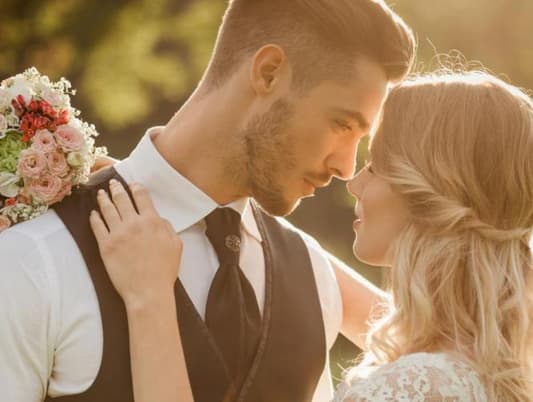 11 Thoughts Men Secretly Have at the Altar