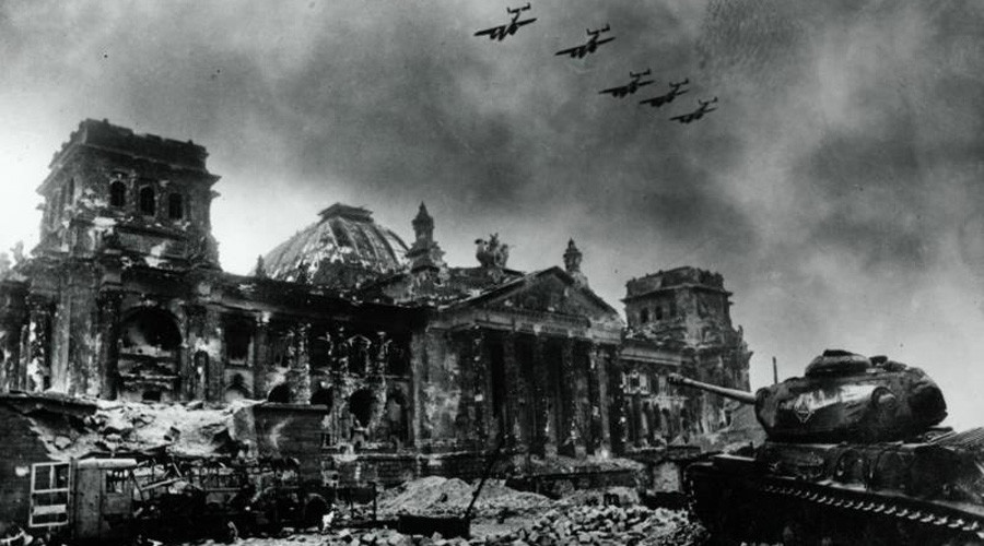 Photos: Soviet Photographer Captures 1,418 Days of WWII on Camera