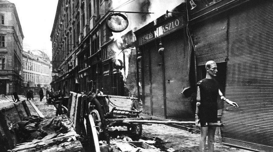 Photos: Soviet Photographer Captures 1,418 Days of WWII on Camera