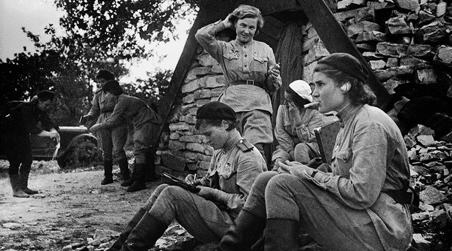 Photos: Soviet Photographer Captures 1,418 Days of WWII on Camera