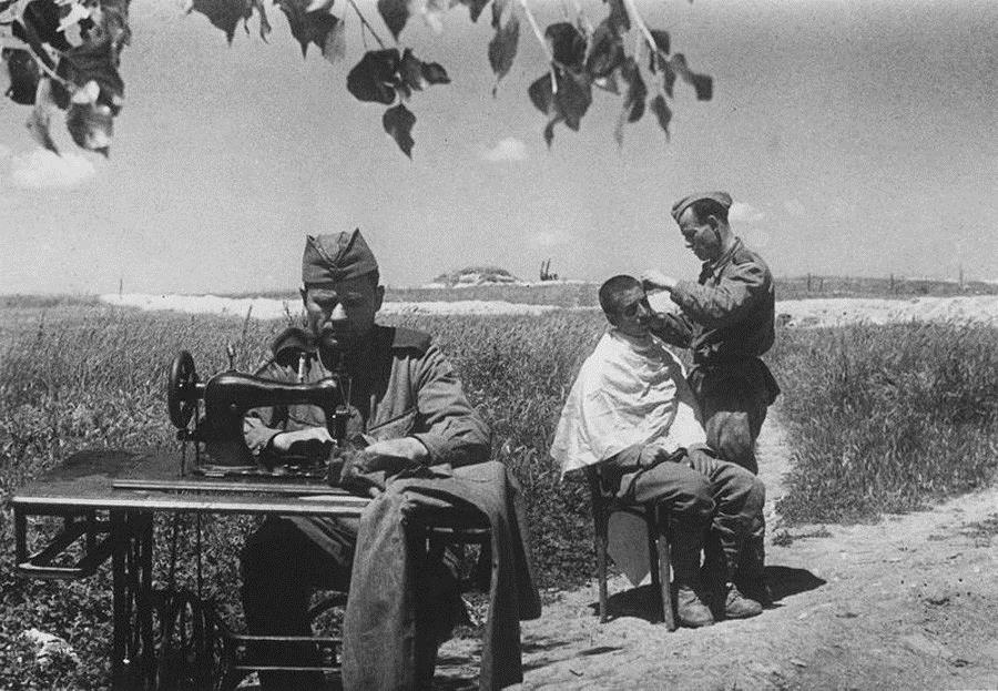 Photos: Soviet Photographer Captures 1,418 Days of WWII on Camera