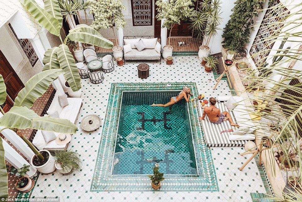 Photos: Meet the Instagram Couple Who Get Paid up to £7,000 for Each Post